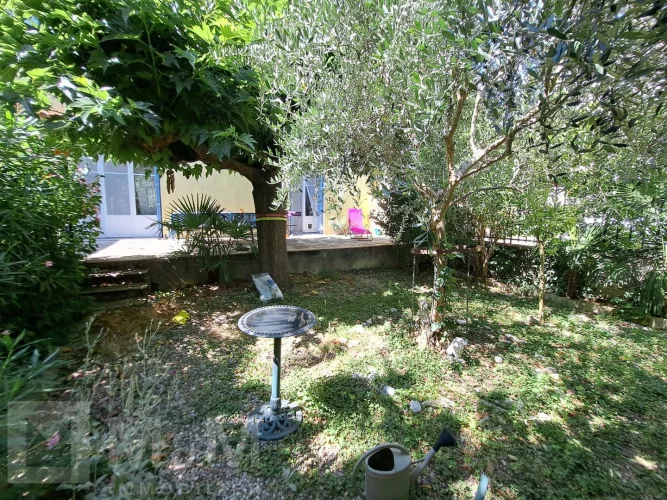 Quillan Town Center, Large House of Approximately photo 5