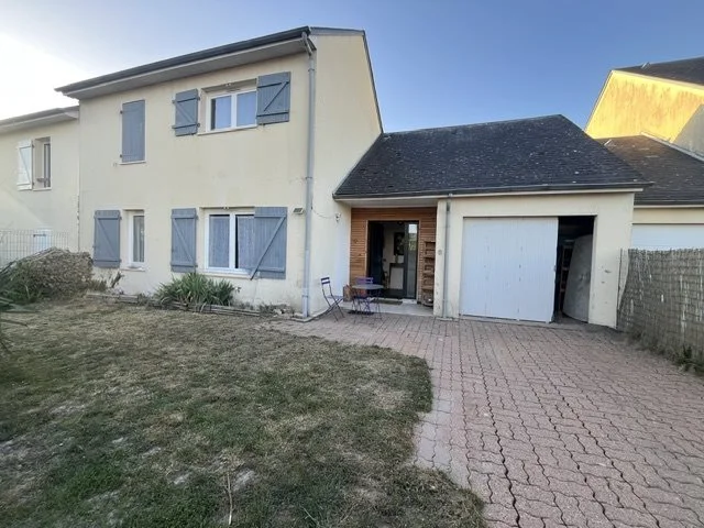 Family Home in Perfect Condition with Enclosed Garden and no Overlooking Neighbors