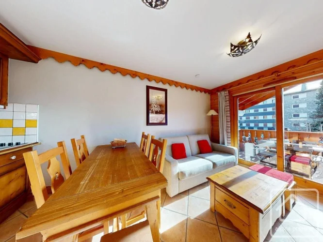 Furnished Apartment under a Commercial Lease, with 2 Bedrooms, 2 Bathrooms, a Cellar, a Ski Locker,