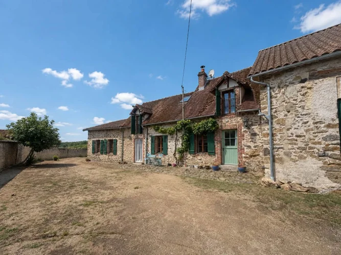 Haute Vienne - 2 Houses and a One Bedroom Appartement Fully Renovated Waiting for you. photo 2