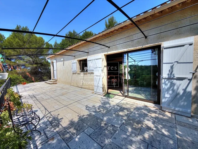 3-Bedroom House in a Peaceful Area in Baudinard-Sur-Verdon