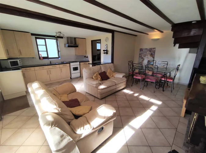 Charming Detached 4-Bedroom Home with Renovated Guest Annexe in Peaceful Hamlet Setting photo 5