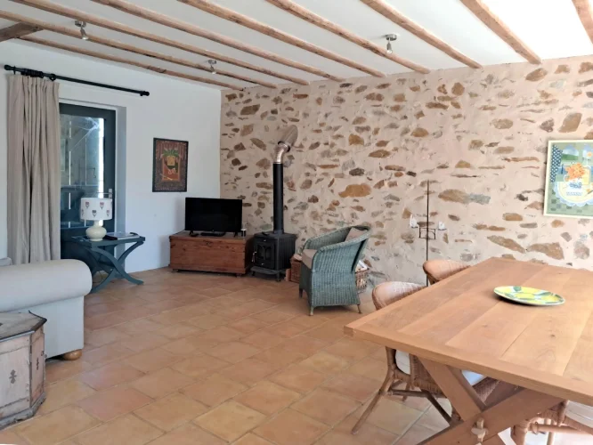 Charming Rural Home photo 3