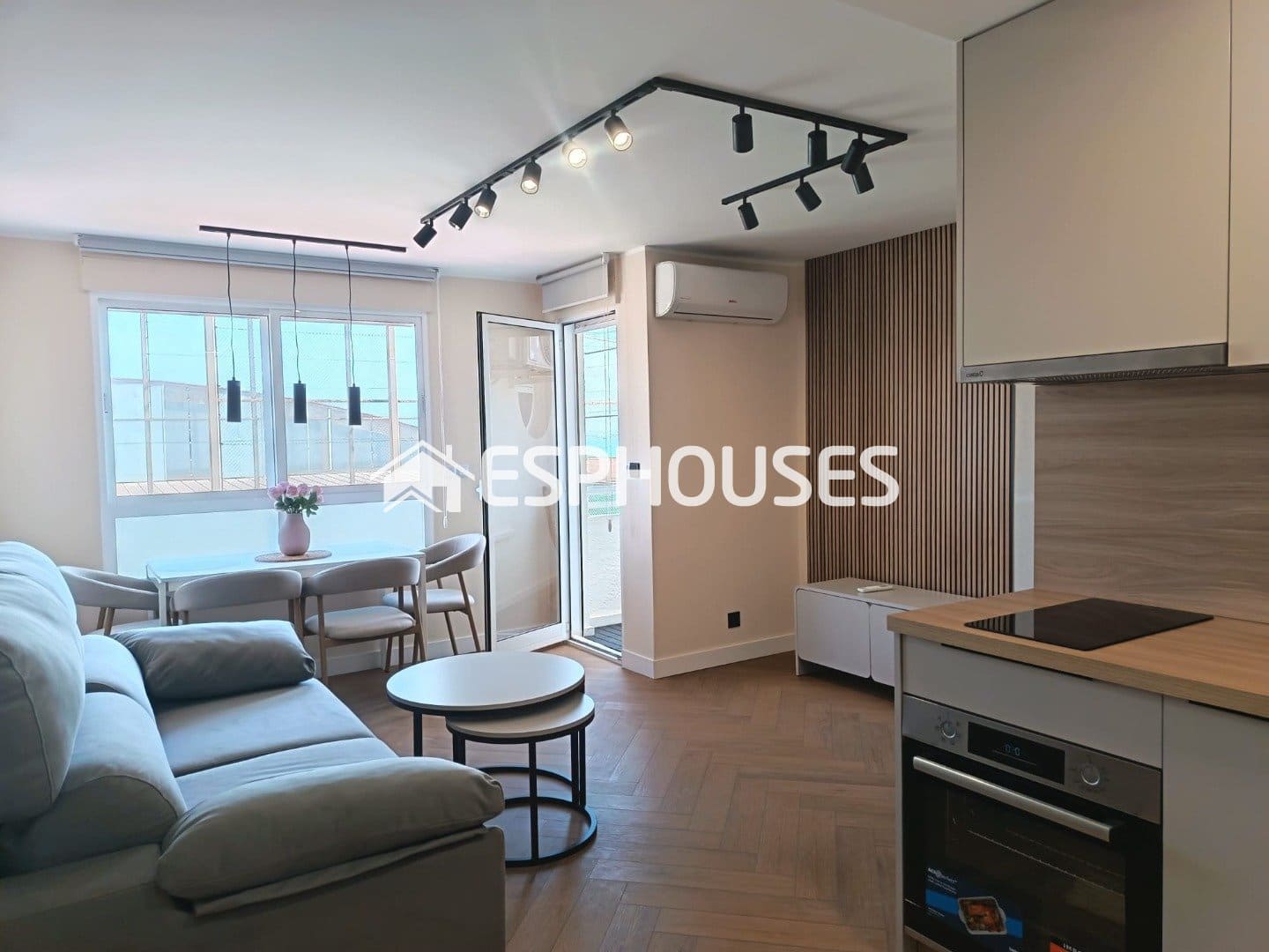 Apartment for sale in Guardamar Playa, Guardamar del Segura, Alicante photo 5