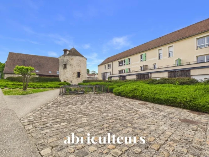 3-Bedroom through-Apartment (T4) – Bright and Spacious in a Prestigious Residence in Survilliers photo 3