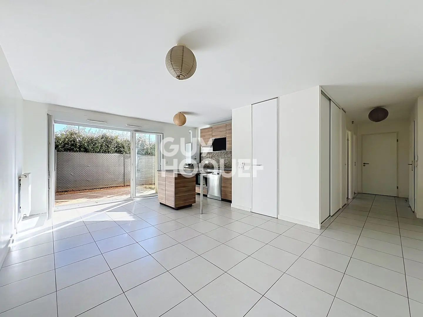 Apartment for sale in Saint-Priest — 2 bedrooms, 60 m² photo 4