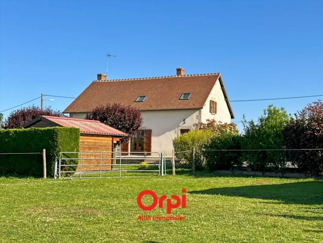 Country House with 2 Hectares, Outbuildings photo 2