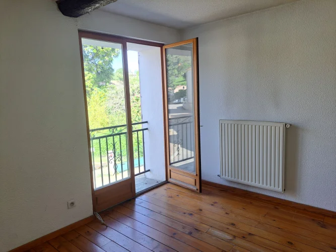 Property in Languedoc-Roussillon photo 3