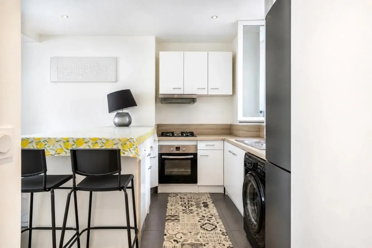 Apartment for sale in Toulon — 2 bedrooms, 63 m² photo 5