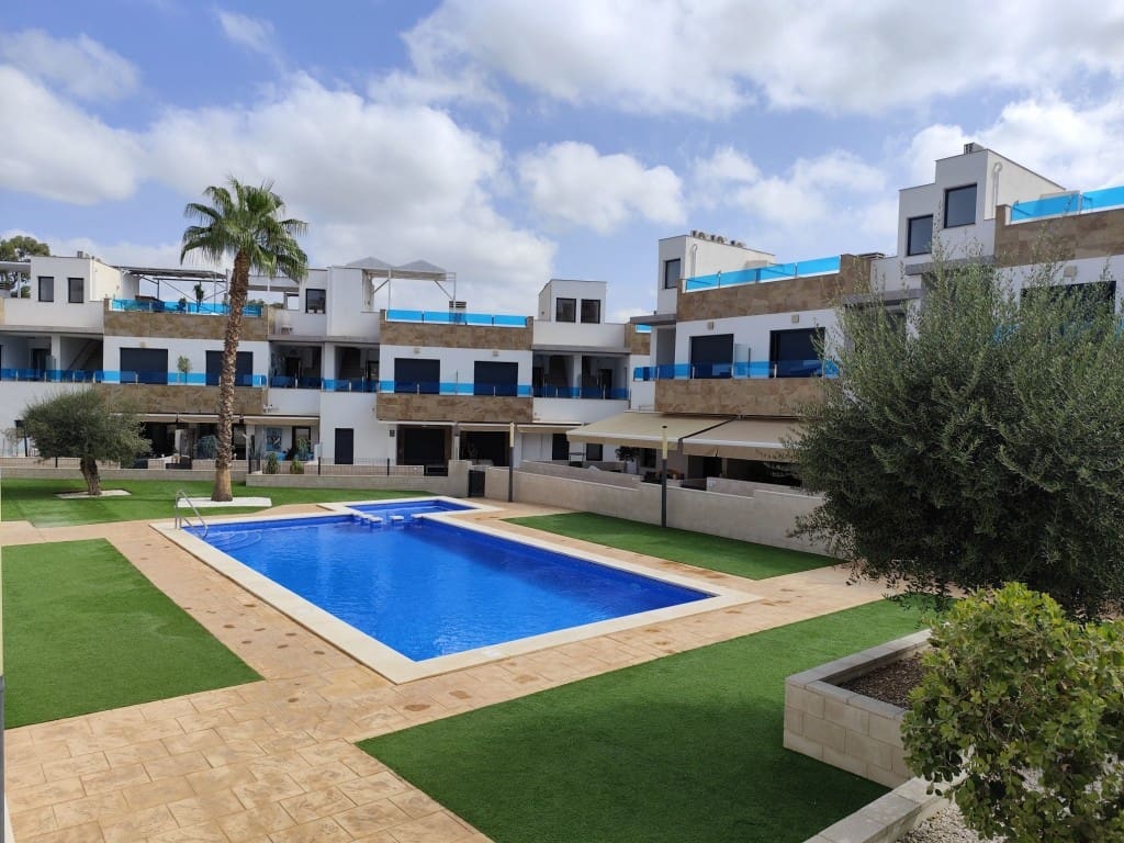 Townhouse for sale in Bigastro, Alicante