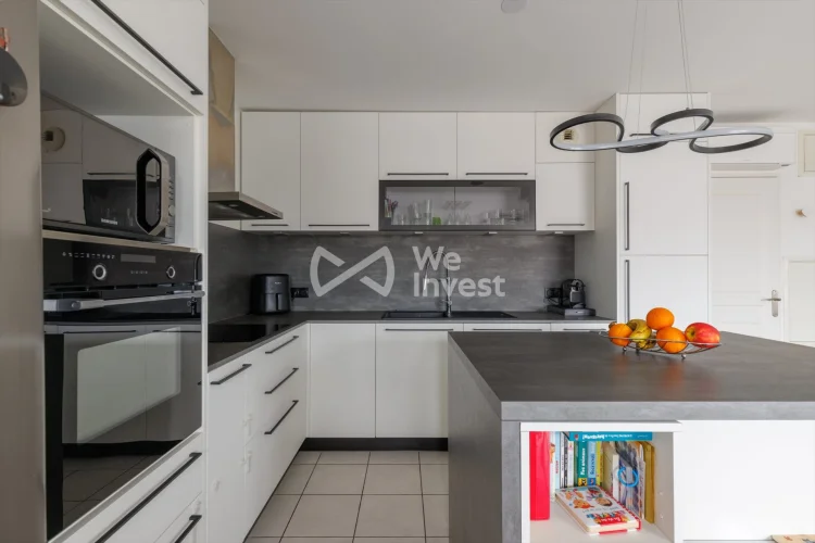 Meyzieu Centre – 3-Room Apartment of 67 m² – Top Floor with Elevator photo 4