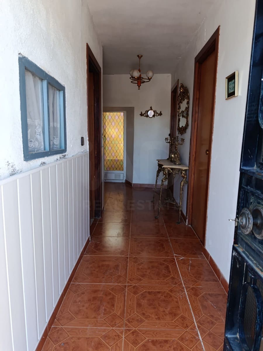 Townhouse for sale in Val de San Lorenzo, León photo 2