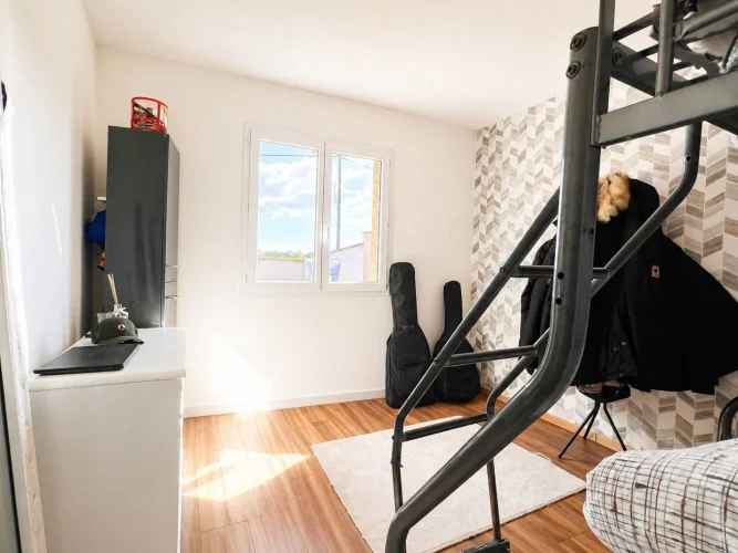 3 Bed House for Sale in Mervans photo 5