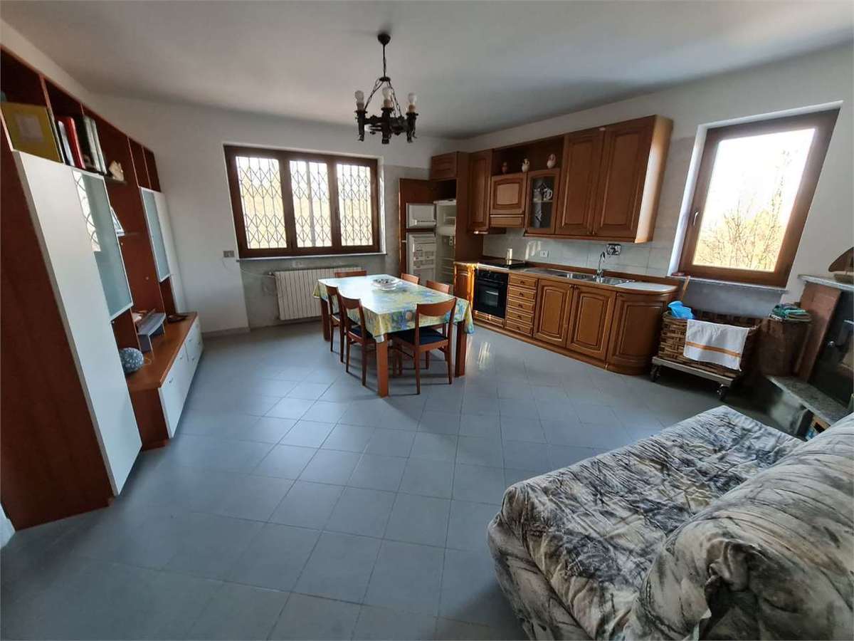 4 bedrooms detached house, 300 m² Ceva, Cuneo (province) photo 5
