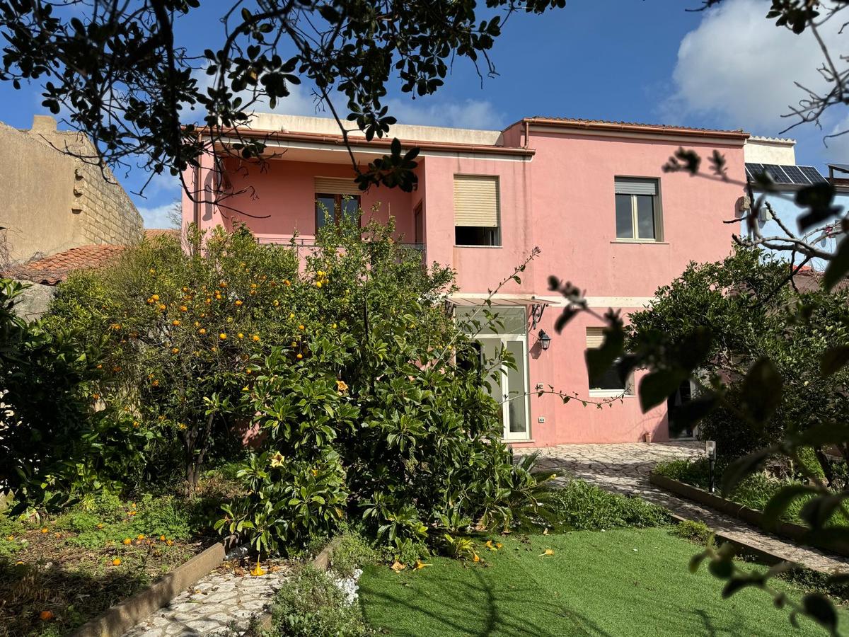 Property in Tresnuraghes