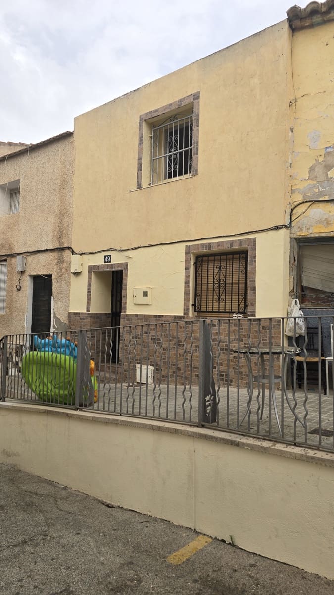 Townhouse for sale in Sax, Alicante