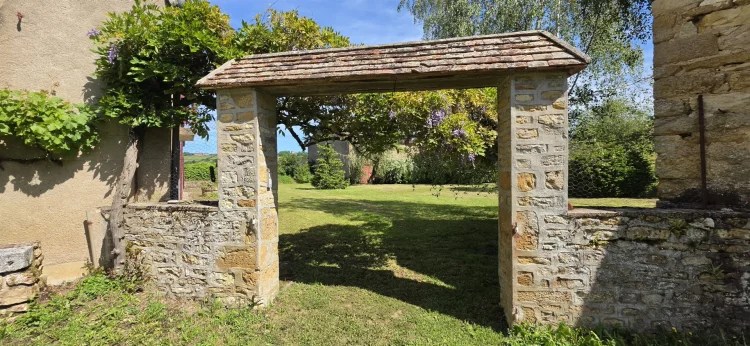 In the Heart of our Beautiful Nivernais Countryside, Residential House with Numerous Outbuildings photo 4