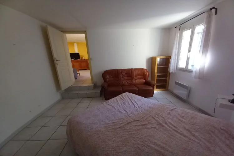 House for Sale, 4 Rooms photo 5