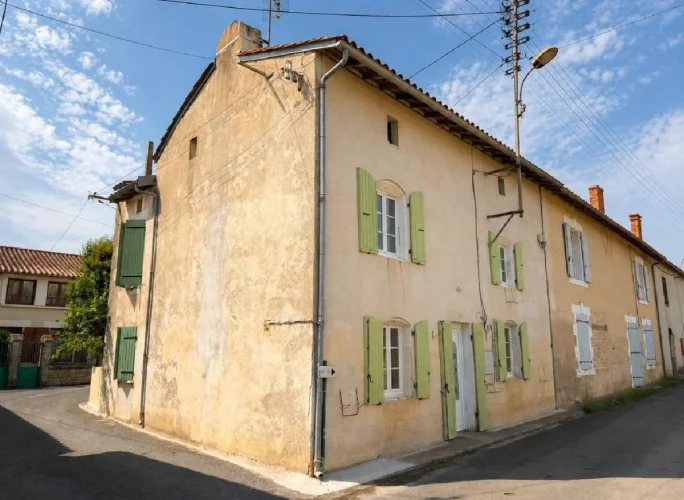 3 Bed House for Sale in Villefagnan