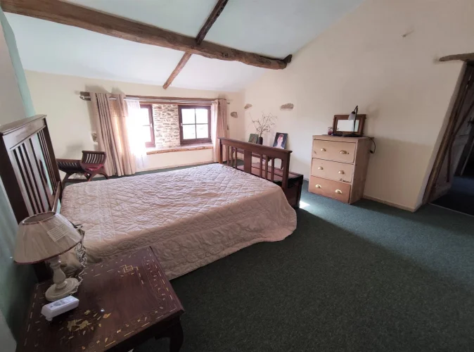 Charming Detached 4-Bedroom Home with Renovated Guest Annexe in Peaceful Hamlet Setting photo 4