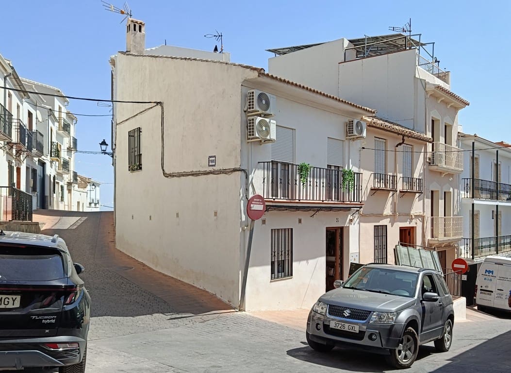 Townhouse for sale in Luque, Córdoba