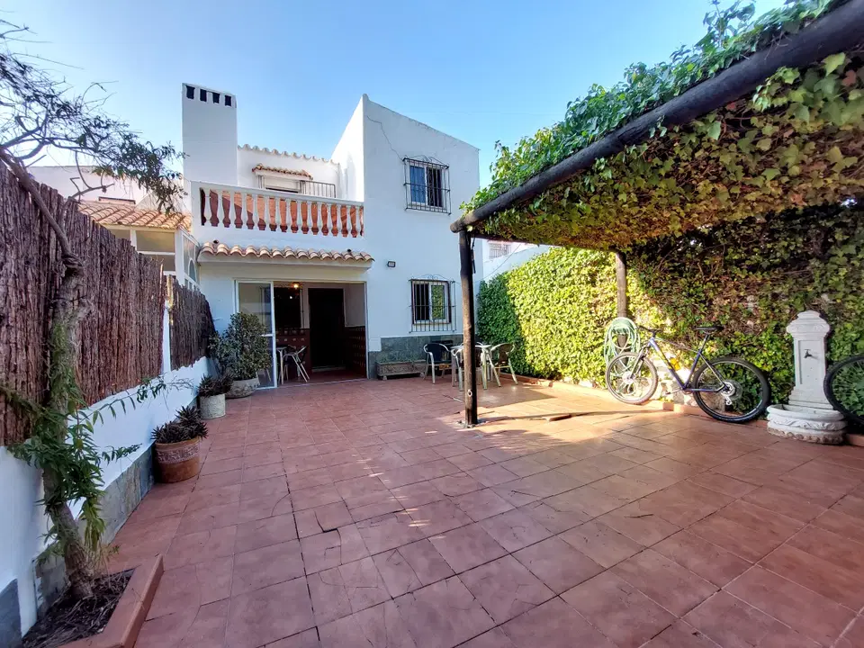 Town house in Chiclana De La Frontera, Cadiz province photo 4
