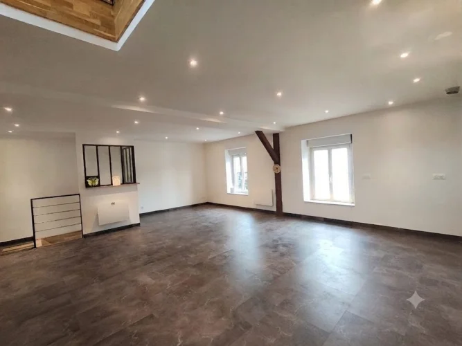 Renovated to New – 112 m² + 70 m² Garage/Workshop –