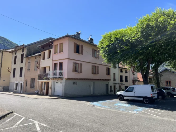 2 Bed House for Sale in Tarascon-Sur-Ariège