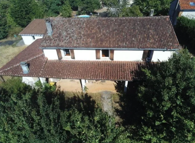 4 Bed House for Sale in Nanteuil-En-Vallée photo 2