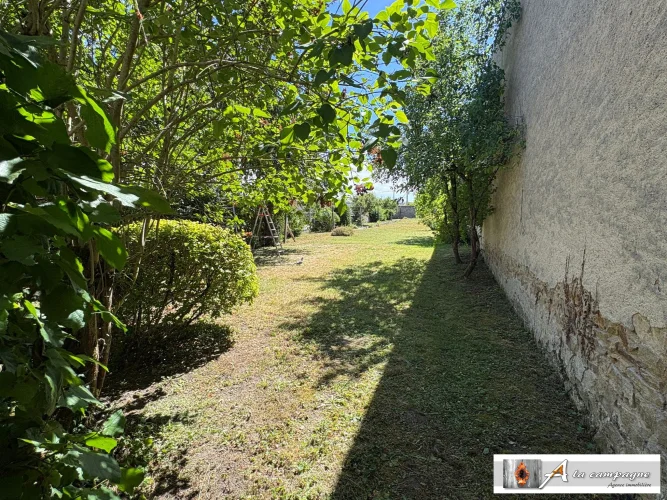 Pleasant and Large Village House with Garden photo 2