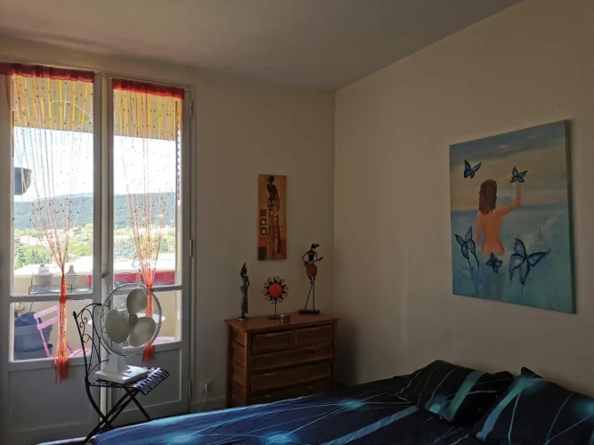 Aubenas - Bright T3 Apartment with Unobscured View photo 4