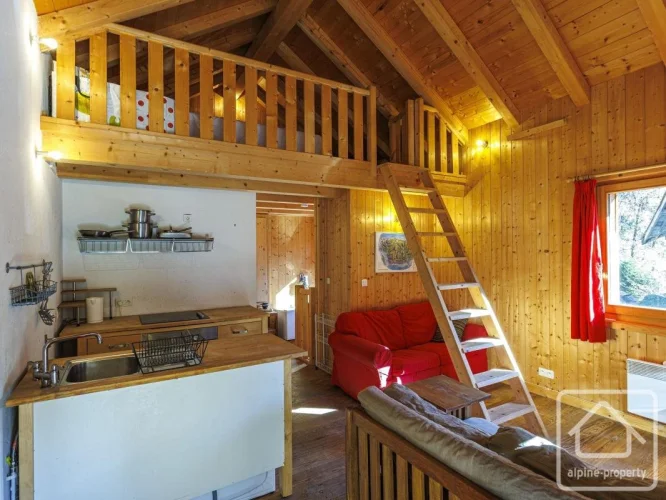 A Detached 2 Bedroom Chalet on a 532m² Plot, between Lake Geneva and the Portes du Soleil Ski Resort photo 5