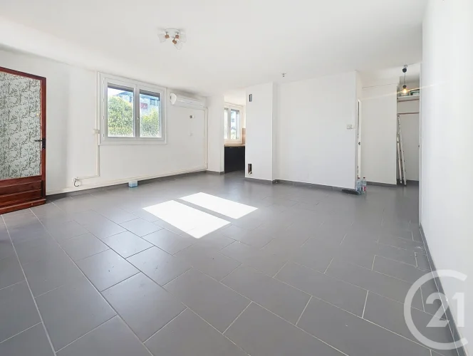 Beziers - Sought-after Neighborhood Injalbert Near Arenes - Spacious T3 Apartment with Easy Parking and Veranda/Loggia photo 4