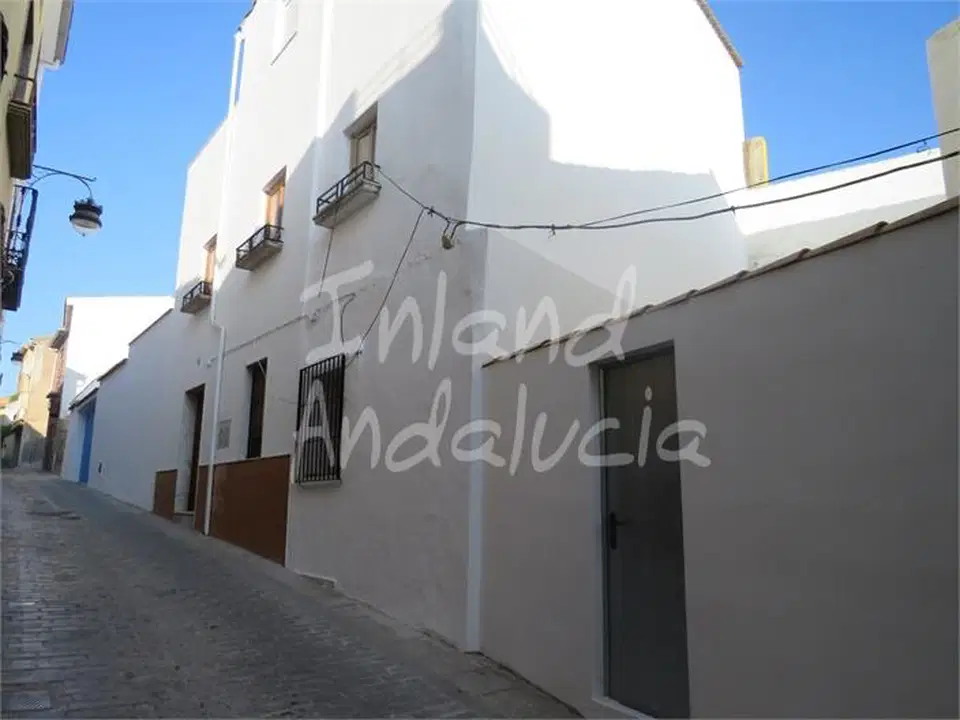 Town house in Alcaudete, Jaen province photo 4