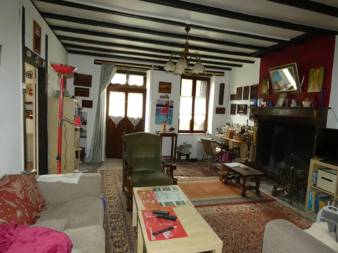 A Nice South Facing Stone House with Attached Barn and Attached Garden. photo 4