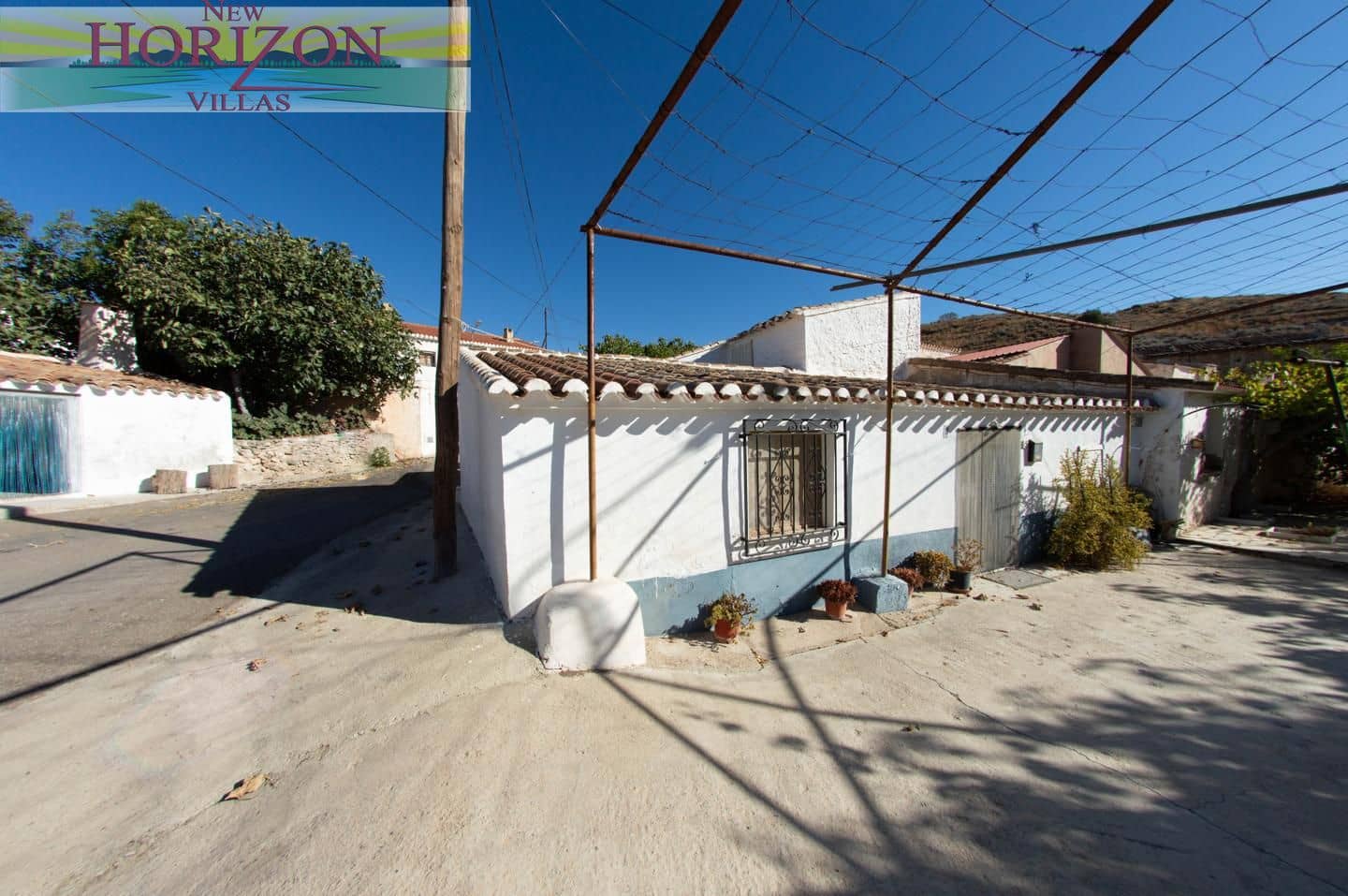 Villa for sale in Lubrín, Almería