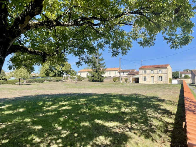 House with 2 Floors (R+1) T4 with Garden and Outbuilding photo 3