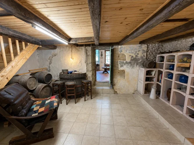 Stone House to Renovate, Close to Aubeterre-Sur-Dronne photo 5