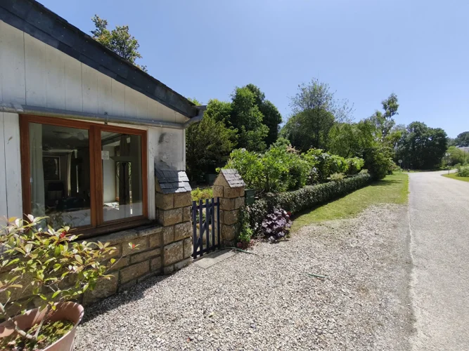 Morbihan, Sainte-Brigitte, Detached Cottage, Two Bedrooms, Beautiful Garden, Parking photo 2