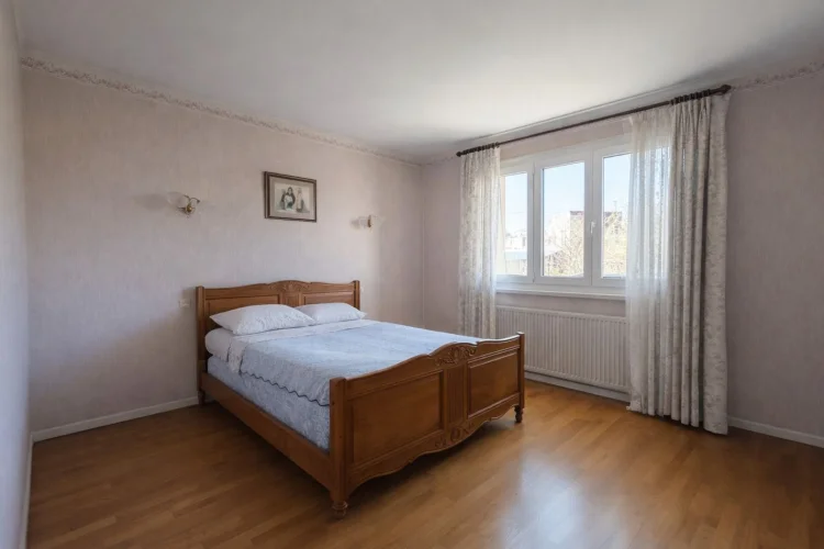 2 Bed House for Sale in Dijon photo 5