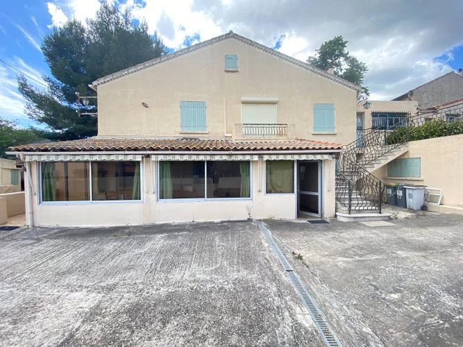 Ollioules Apartment, 3 Rooms, 80.80 m²