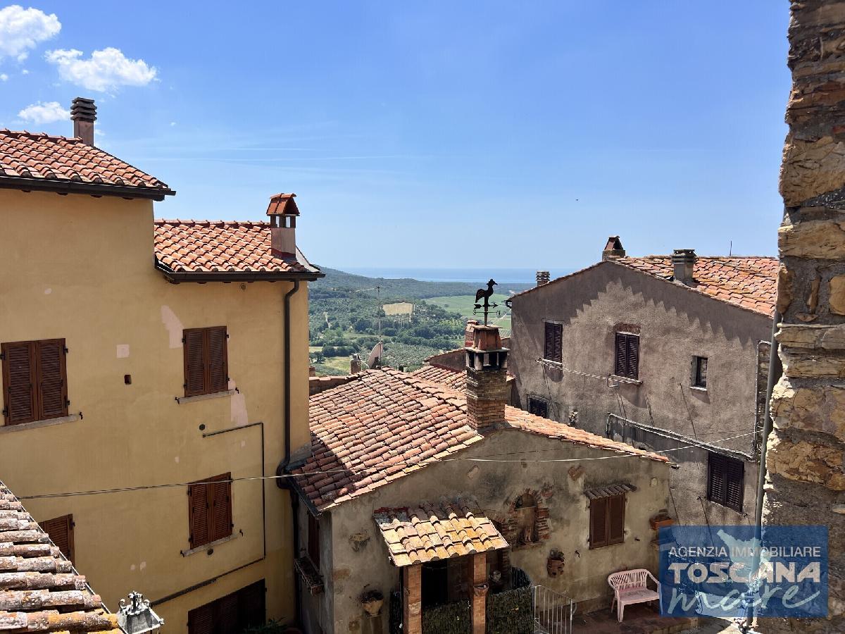 Property in Castagneto Carducci