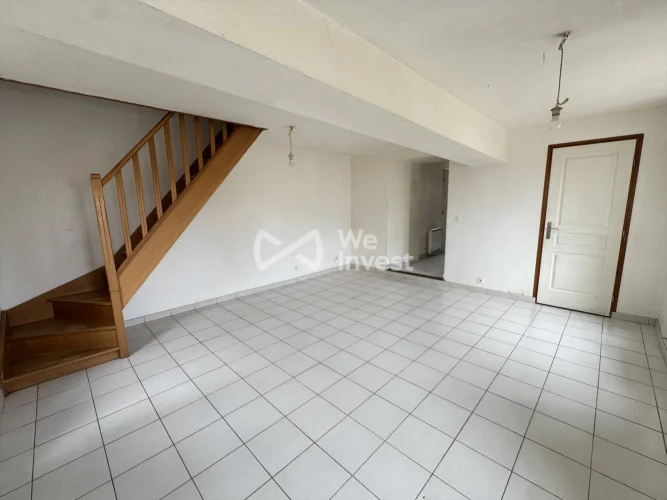 4-Room House with Garden
