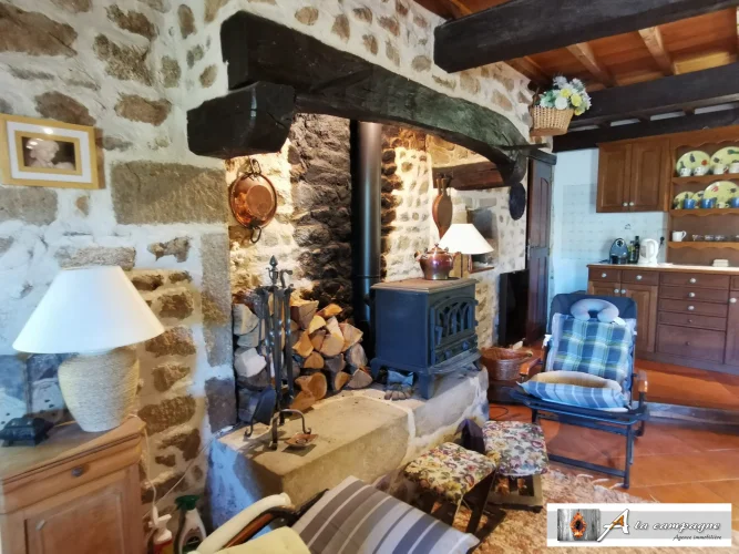 Beautiful Stone, Semi-Detached Country Home, just Bring your … photo 3