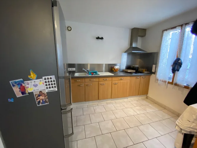 Fumel, in a Peaceful Neighborhood, Terraced House Ideal for Investor, Rented Home photo 5