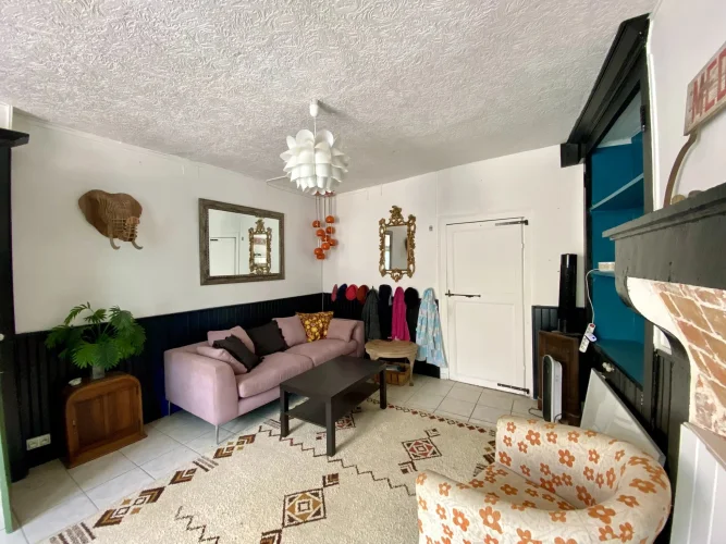 Townhouse in Bussière-Poitevine with Potential for a Shop!