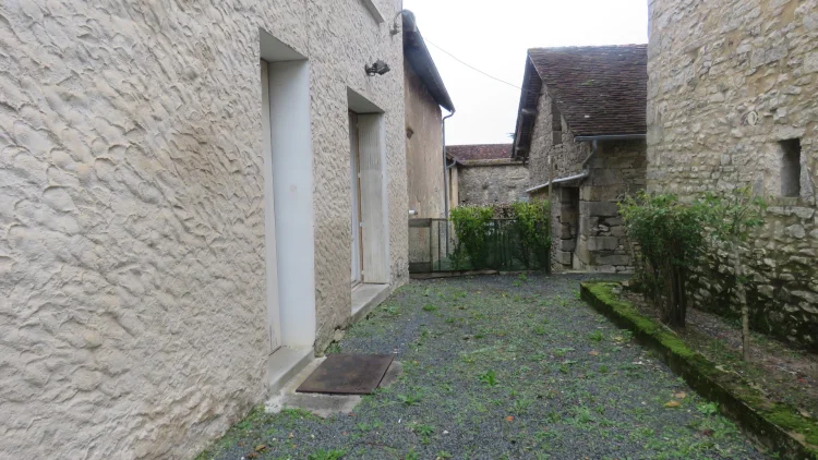 Real Estate Complex of 2 Houses (in Stone and Semi-Detached) photo 4