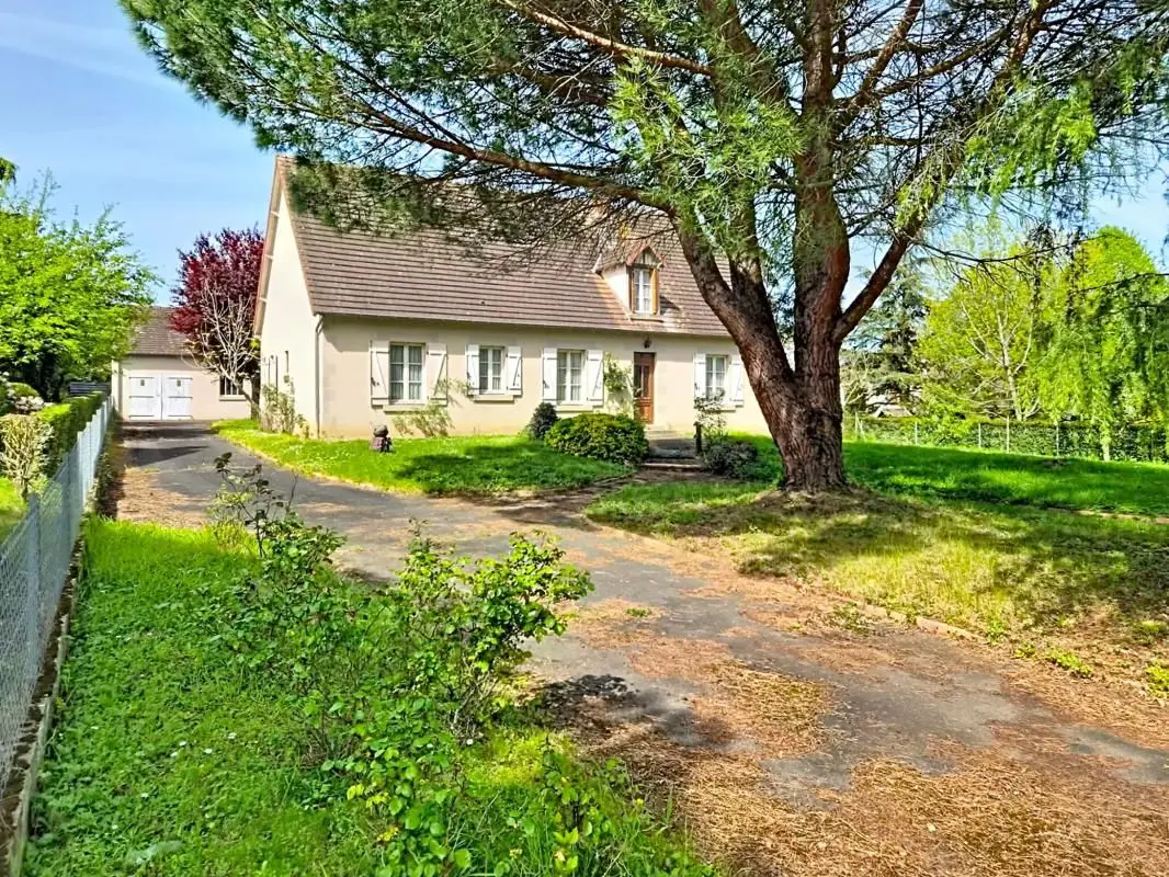 House for sale in La Châtre — 3 bedrooms, 152 m² photo 4