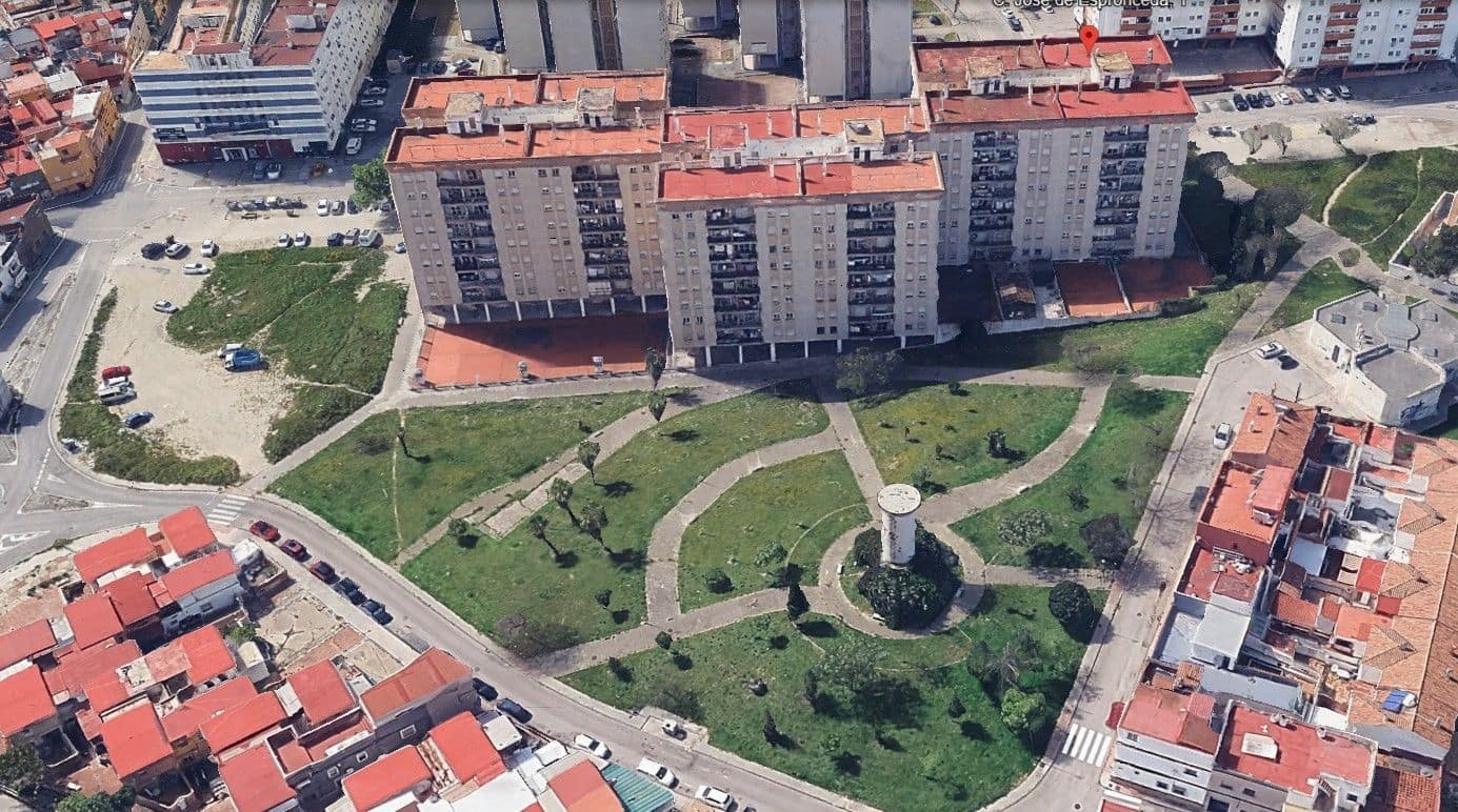 Flat for sale in Algeciras, Cádiz photo 2