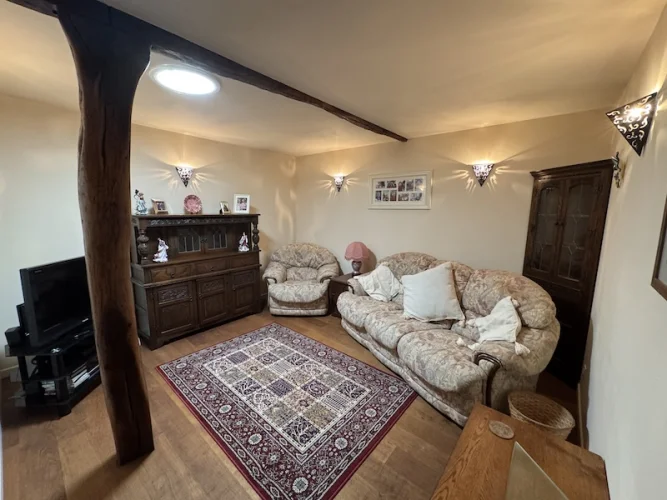 Detached stone house with large garden situated in a quiet location photo 4